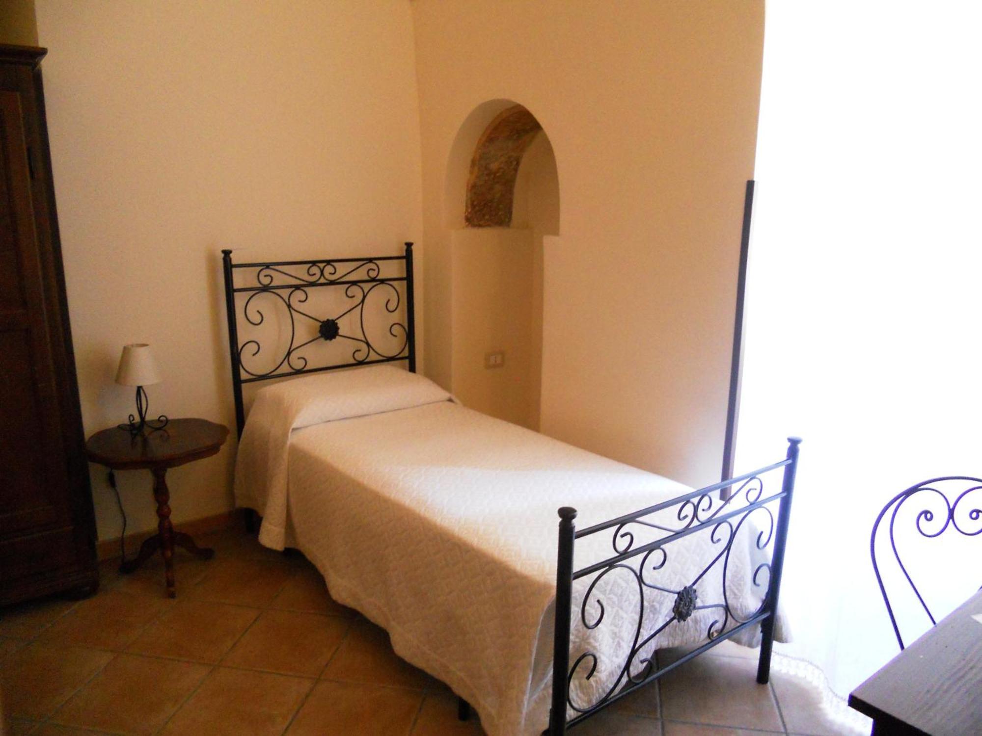 Macrina Bed & Breakfast