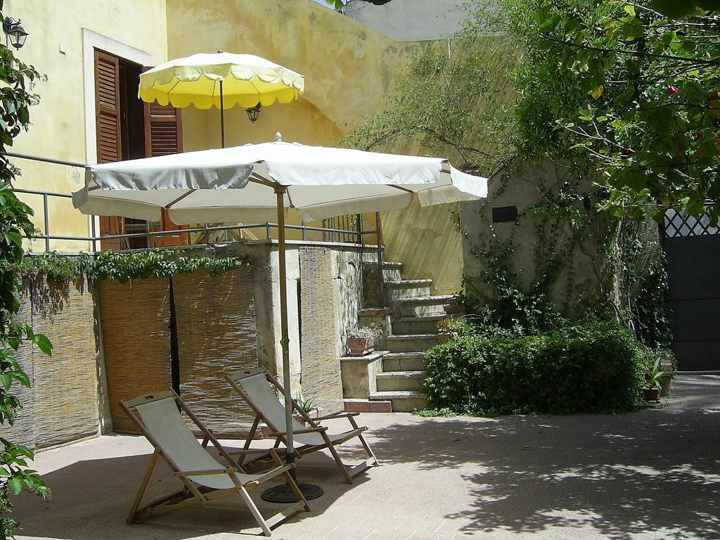 Macrina Noto