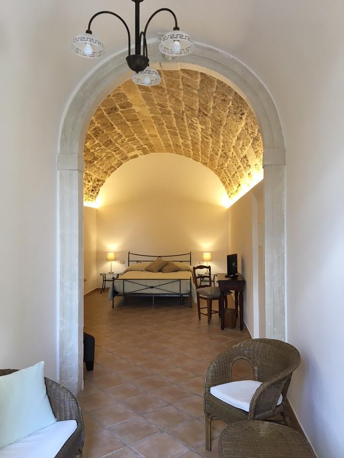 Macrina Bed & Breakfast 3*